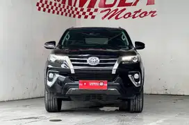 Toyota Fortuner VRZ 4x4 AT 2020 Hitam