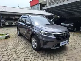 TDP Rendah Honda BR-V 1.5 E Bensin-MT 2022 Abu-Abu CUZPB
