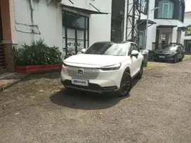 Like New - HONDA HRV 1.5 SE BENSIN A/T 2024 PUTIH