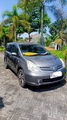 Nissan Livina XV 2011