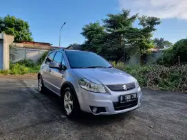 Suzuki X-Over Automatic