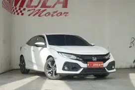Honda Civic HB AT 2019 Putih