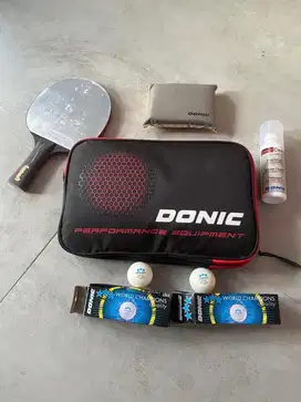 Bat Donic Waldner Black Devil + Karet Bluegrip Lengkap Set