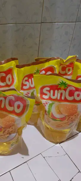 minyak goreng sunco 2 liter ,satu dus isi 6 pcs