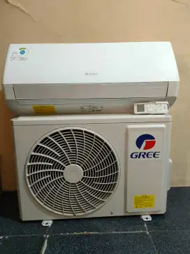 ac gree 1/2 pk like new