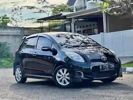 CITY CAR IRIT LINCAH LEGA HANYA TOYOTA YARIS E MANUAL 2012.