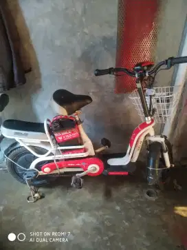Sepeda listrik Selis