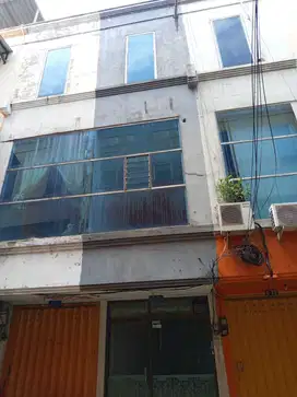 Ruko Jemur handayani 3 Lantai, 500 Jt'an Nego