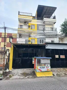 DIJUAL CEPAT KOST FULL FURNISHED 3.5 LANTAI DI JL RAYA TAMAN CIBODAS