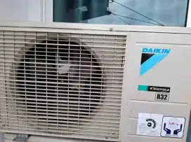 Outdoor AC Daikin Inverter 1 PK