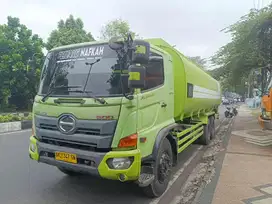 Hino FL 235 jw 2018 tangki 32 KL istimewa