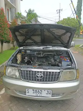 Toyota Kijang 2004 Bensin
