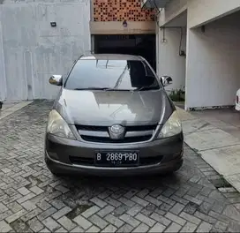 toyota kijang innova 2008 tangan 1 dari baru