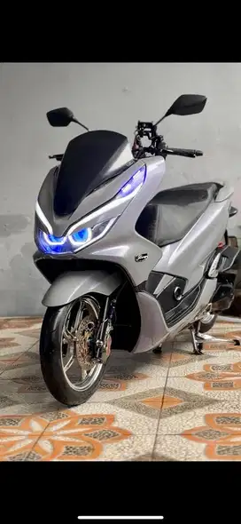 Honda pcx 150 modifikasi lokal
