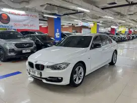Bmw 320i tdp 15 juta
