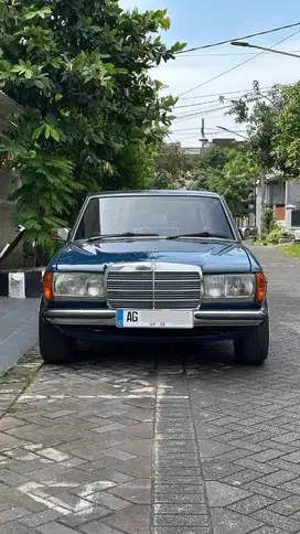 Mercedes Benz 200 Tiger W123 Manual 1985 istimewa