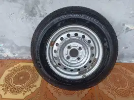 Ban + Velg 155/80 R13 Champiro