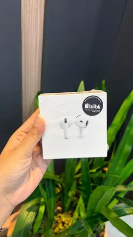 AIRPODS GEN 4 BRAND NEW