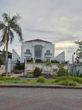 Dijual Rumah Mewah Baru Renovasi Araya Jalan Kembar Utama Siap Huni