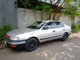 Toyota Corona Absolute 1995 Bensin M/T