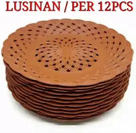 Piring Rotan plastik anyaman 12pcs/1lusin,diameter 24cm