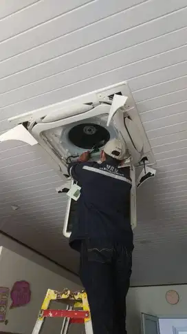 Jasa Service AC & Kulkas terbaik & berkualitas di Surabaya & gersik