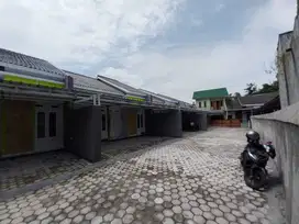 MASIH 2 UNIT! RUMAH SIAP HUNI DI TIMUR JL SEYEGAN GODEAN 600JT-an