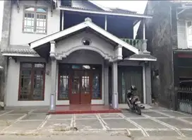 DIJUAL RUMAH 2 LANTAI DEKAT GOR SLEMAN