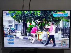 Jual cepat smart tv 32 inchi  merk cocooa