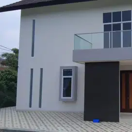 Rumah Cantik 2 Lantai Siap Huni di Permata Millenium Lippo Karawaci
