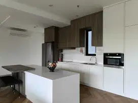 Jual Cepat, Condominium Graha Family 4 BR Full Furnish - Alexa