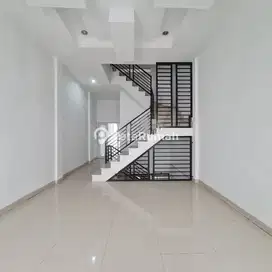 DIJUAL RUMAH JALAN TRITURA KOMPLEK TRITURA MAS (Elbert & Hendy)