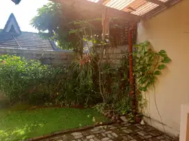 Rumah Asri dan Nyaman   di Kawasan Hunian Eklusive dan Prestige di Clu