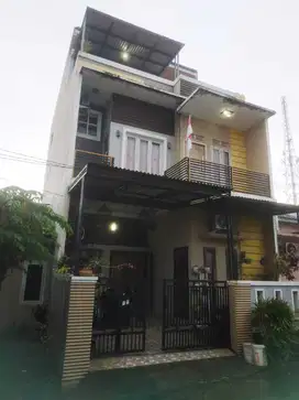 DIJUAL RUMAH FULL FURNISH KOMPLEK PURI SEJAHTERA PALEMBANG