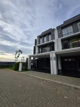 DIJUAL Rumah Full Marmer Kawasan Premium di BSD Dekat Mall