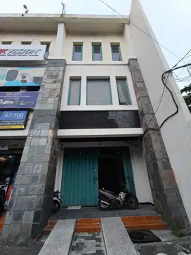 Ruko 3.5 lantai Raya Mulyosari Cocok Buka Usaha