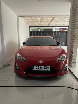 TOYOTA FT 86 Merah
