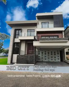 Rumah Mewah Hoek di BSD Bangunan Mandiri, Elegant, ada Rooftop