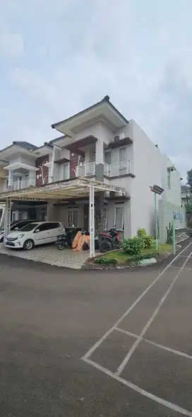 Dijual Rumah Bagus Hook Pojok dalam Cluster di Pamulang Tangsel
