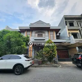 Villa elit komplek cemara asri kota medan