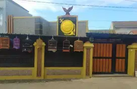 Dijual Rumah di Jl. Kamarung Cimahi, Pagar Penuh Lokasi Strategis