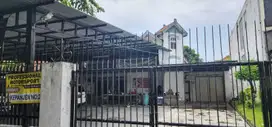KAWASAN PUSAT PERDAGANGAN BISA BUAT USAHA Rumah Pusat Kota Surabaya