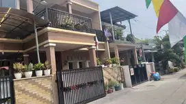 DIJUAL CEPAT RUMAH 2 LANTAI SANGAT BAGUS
