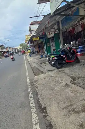Rumah harga tanah pinggir jalan raya sengkaling BU SEGERA good bwt kos