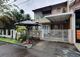 DIJUAL RUMAH TINGGAL 2 LANTAI DALAM KOMPLEK GRIYA CINERE SEMIFURNISHED