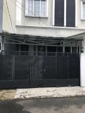 DIJUAL RUMAH TINGGAL 3,5 LANTAI KAWASAN BINTARO PESANGGRAHAN
