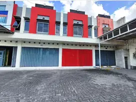 Ruko strategis luas 150m bangunan 2  lantai di Banjarsari solo