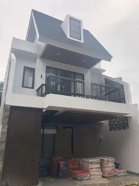 DIJUAL RUMAH BARU MODEL ELEGANT EROPA LUXURY RESIDENCE DI JAGAKARSA