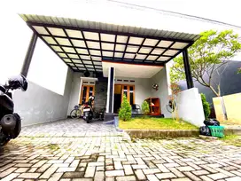 Rumah cantik di perumahan cluster elite solo baru area