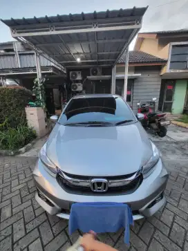 Honda Brio Satya Tipe E A/T Tahun 2022 Kilometer rendah